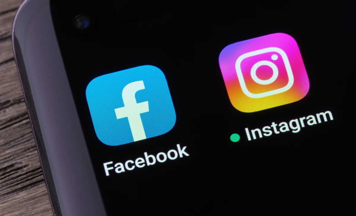 Komisja Europejska zarzuciła koncernowi Meta naruszenie unijnych przepisów o usługach cyfrowych (DSA). Według KE firma nie zapobiegała korzystaniu z Instagrama i Facebooka przez dzieci poniżej 13. roku życia.