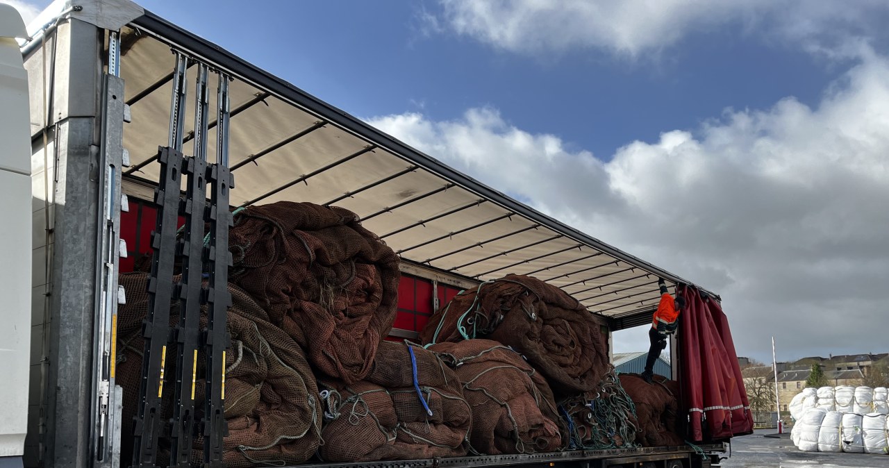 Ukraińcy poprosili o pomoc wojskową. Szkocja wysłała im sieci rybackie