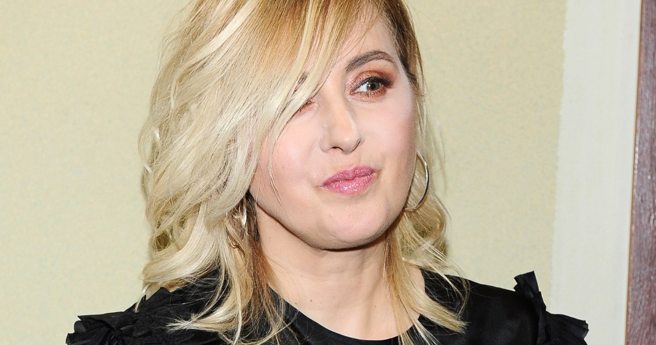 Edyta Bartosiewicz nagle zaczęła tracić głos. gwałtownie podjęła kroki