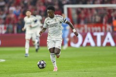 Piłka nożna: Liga hiszpańska - mecz: FC Barcelona - Real Madryt CF