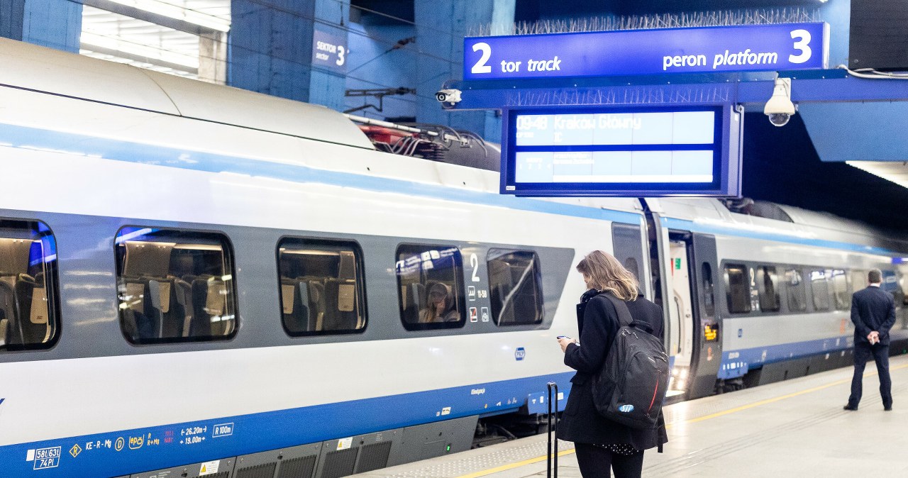 PKP Intercity wzmacnia połączenia na majówkę. Ponad 530 połączeń dziennie