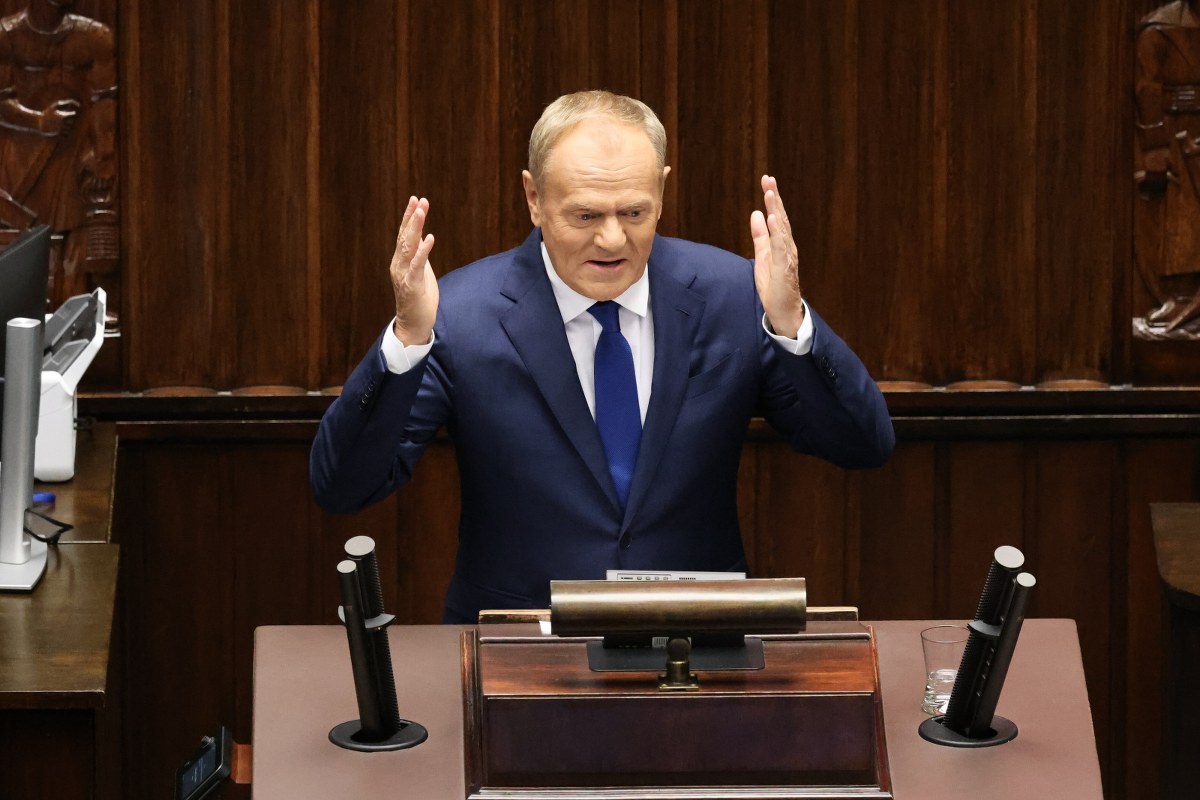 "Samobójcze weto, tak naprawdę". Tusk ostro o decyzji Nawrockiego