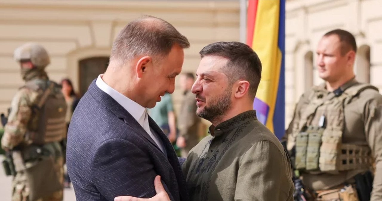 "Byłem tak poruszony, iż miałem łzy w oczach". Duda o rozmowie Zełenskim