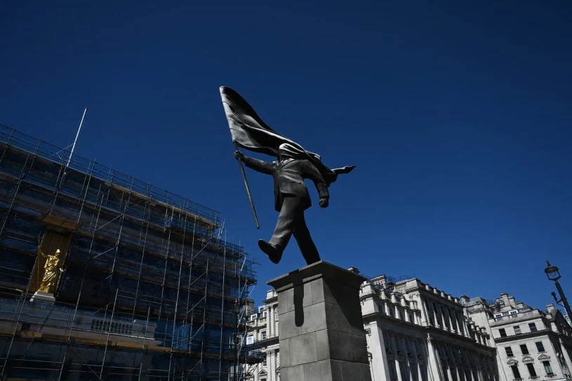 Tajemnicza rzeźba w centrum Londynu. Banksy potwierdza autorstwo