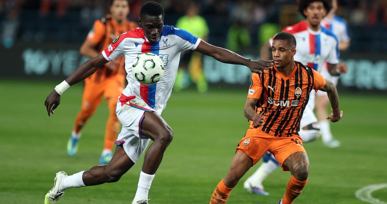 Zaciekły bój w Krakowie. Gol już w 23. sekundzie. Finał Ligi Konferencji o krok