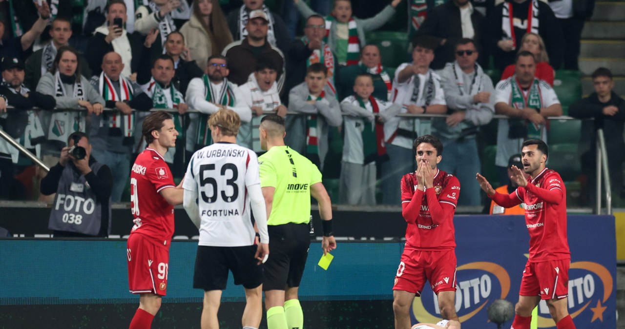 Kontrowersje w meczu Legii z Widzewem, arbiter popełnił błąd. "Pomylił się"