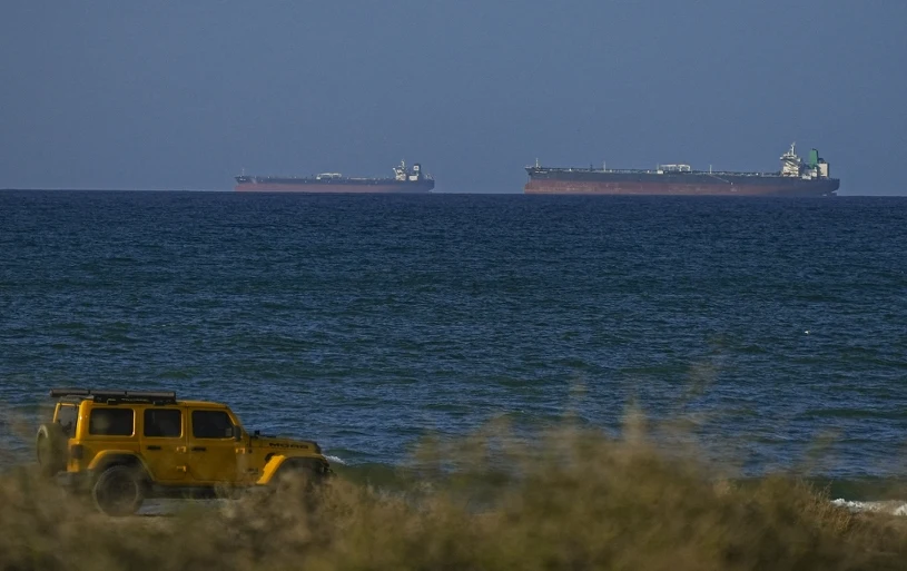 USA blokują irańskie porty. Iran traci miliardy dolarów na sprzedaży ropy