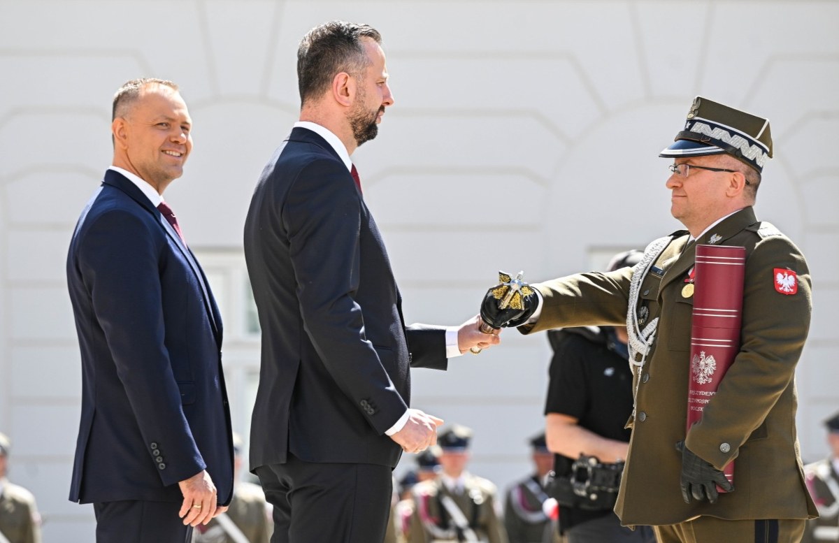 Prezydent wręczył nominacje generalskie. "Poruszający i symboliczny moment"