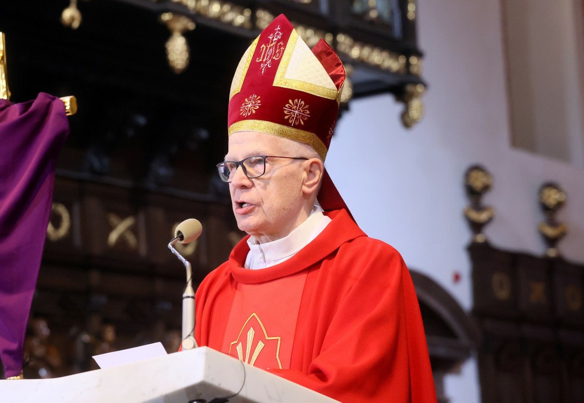 "Postać wielobarwna, bliski współpracownik Jana Pawła II". Abp Michalik we wspomnieniach