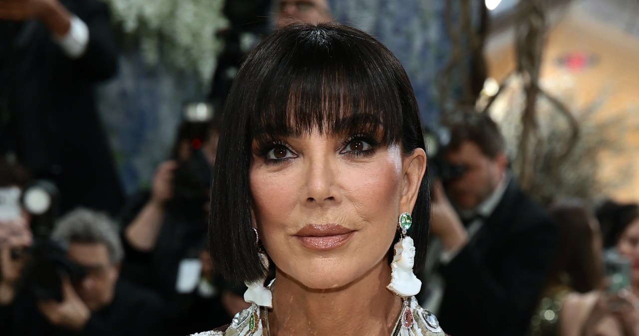 Kimono, blunt bob i perfekcyjna twarz. Kris Jenner królową Met Gali 2026