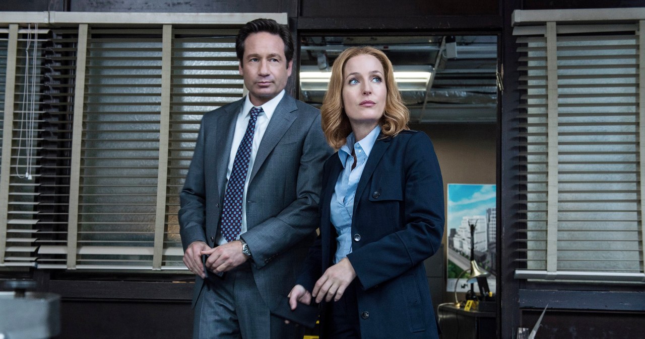 Dziś ma 57 lat i olśniewa. Jak zmieniła się przez lata Gillian Anderson?