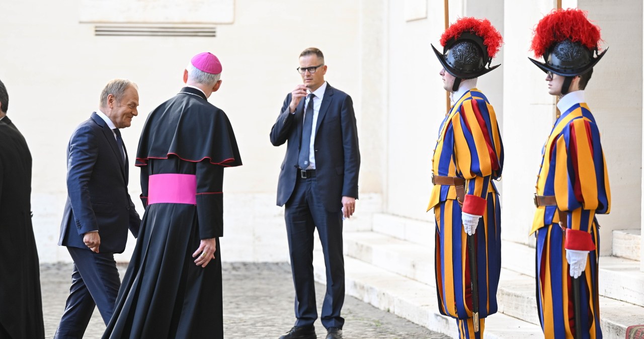Donald Tusk na audiencji u Leona XIV. Ujawnił, co podaruje papieżowi