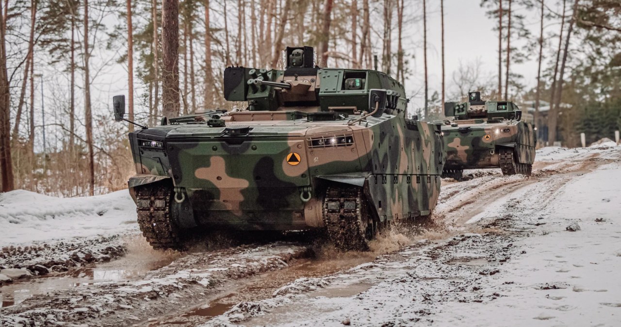 Polish armaments hit IFV Borsuk in fresh  versions. Announcements of the army and the Ministry of National Defense