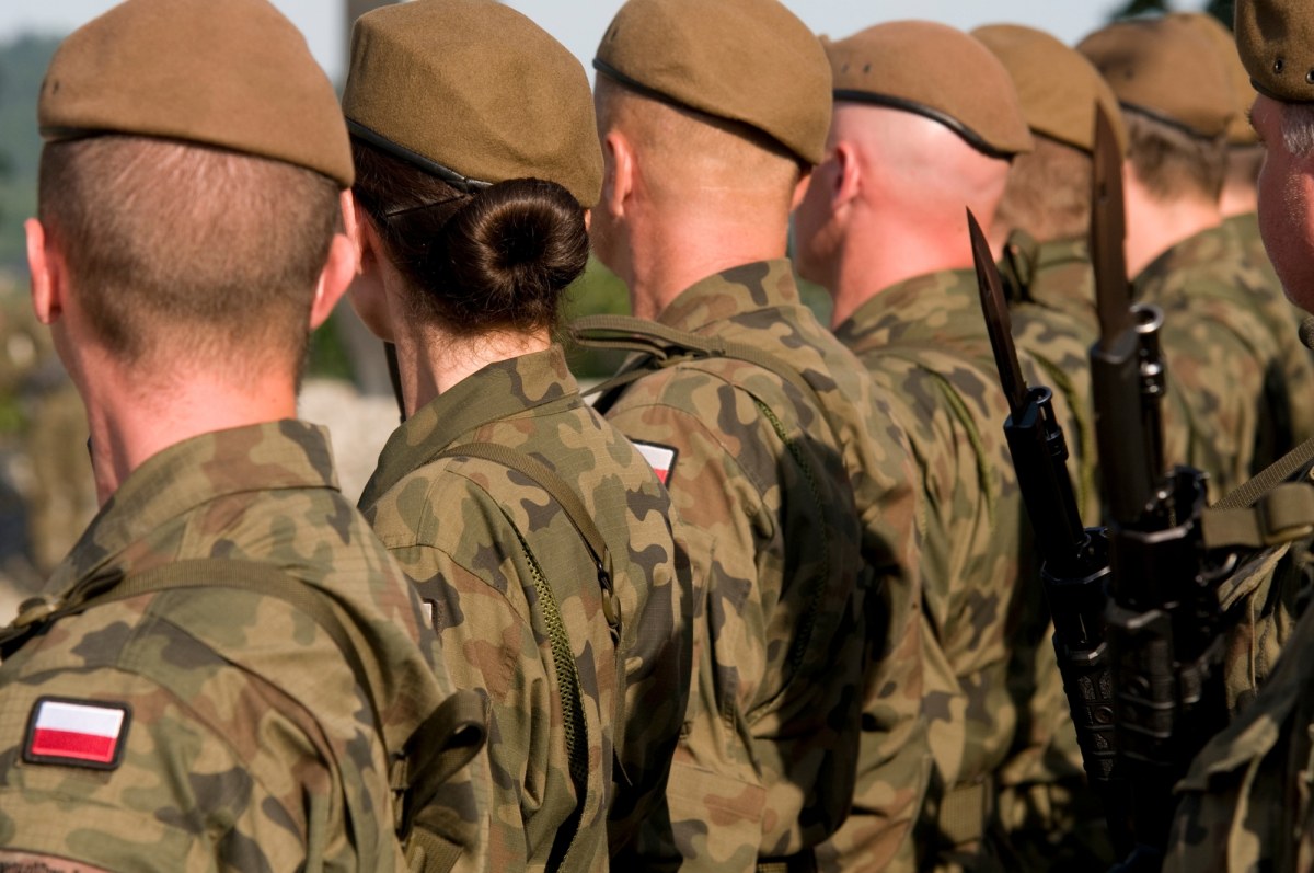 Podpisanie historycznej umowy. Polska pierwsza w UE po miliardy na modernizację armii