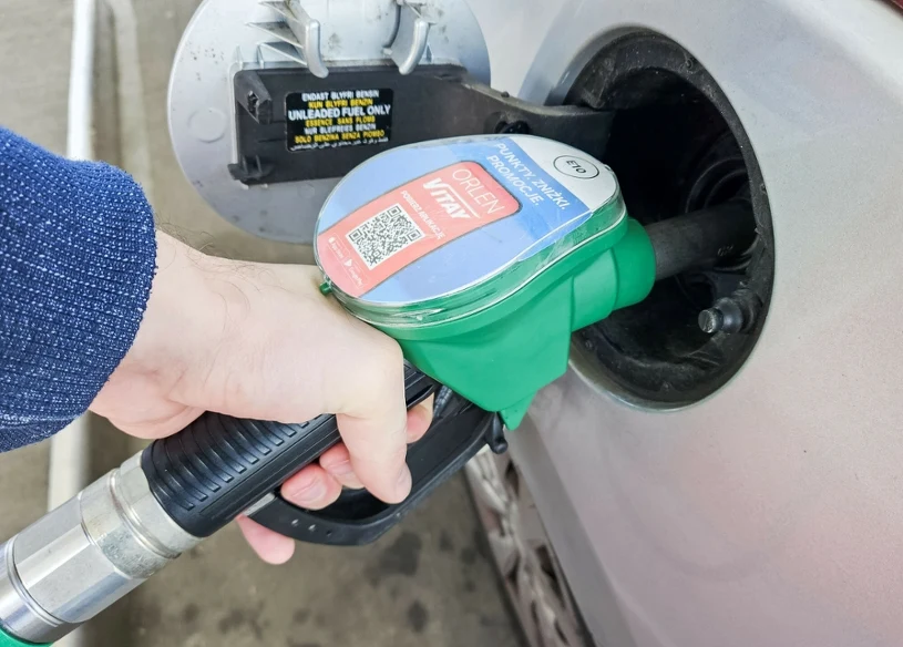 Są ceny paliw na weekend i poniedziałek. Za tankowanie zapłacimy mniej