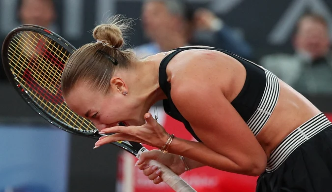 Mistrzyni WTA 1000 znika ze ścieżki Świątek. Skandalistka znów bez litości