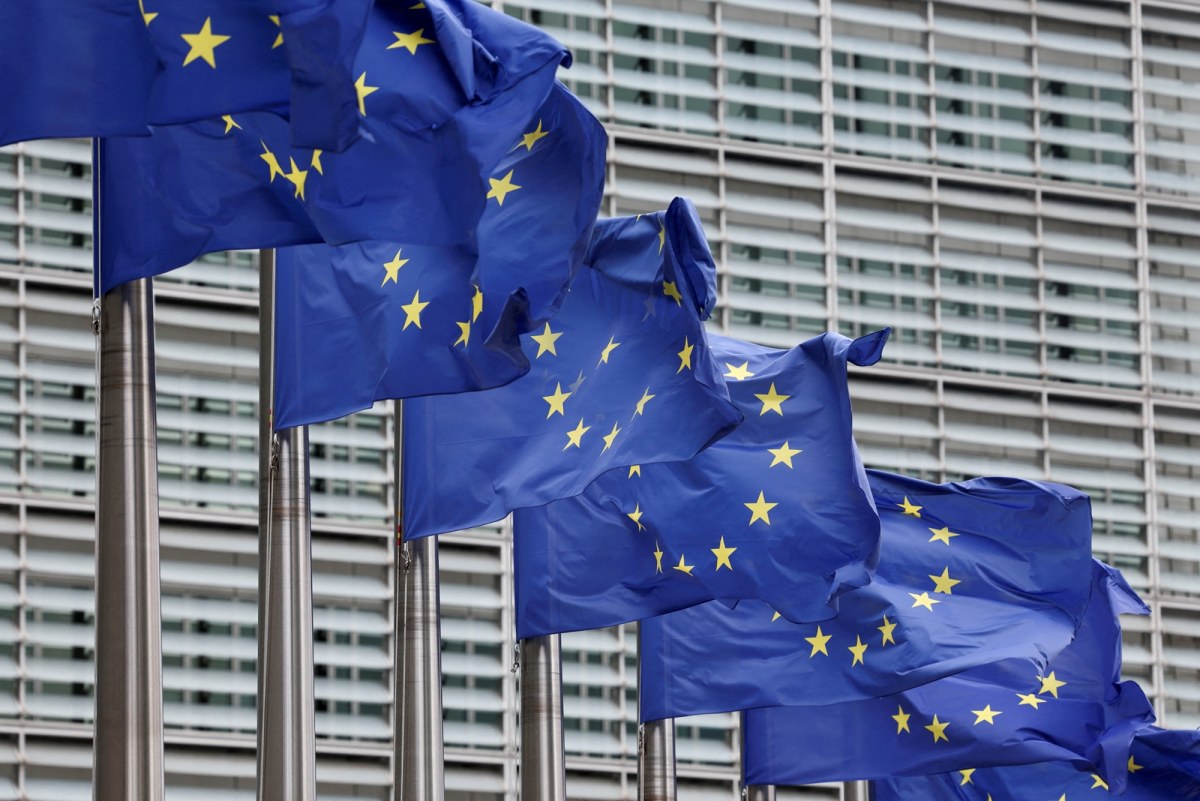 Zaufanie do Unii Europejskiej rośnie. Polska w czołówce optymistów