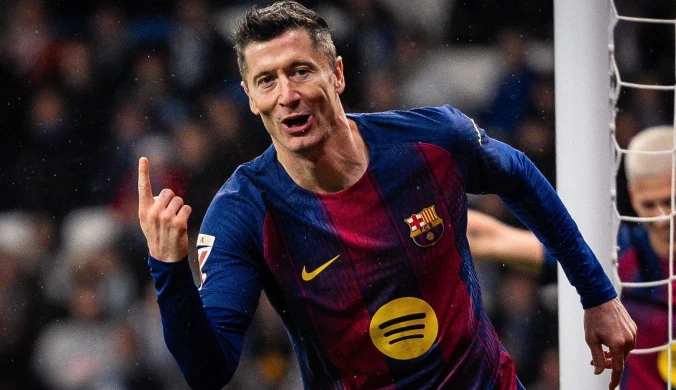 To jednak nie koniec. Lewandowski może opuścić Europę. Hiszpanie ogłaszają