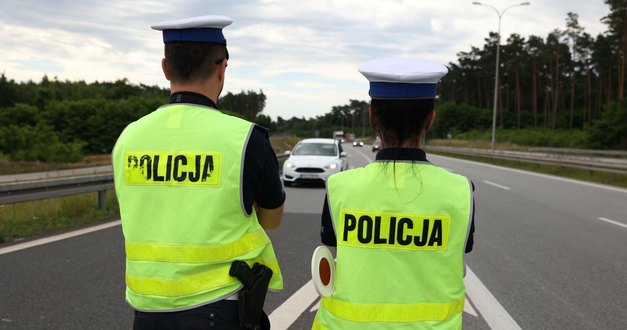 "Panie kierowco, rutynowa kontrola". Czy policja może zatrzymać każde auto?