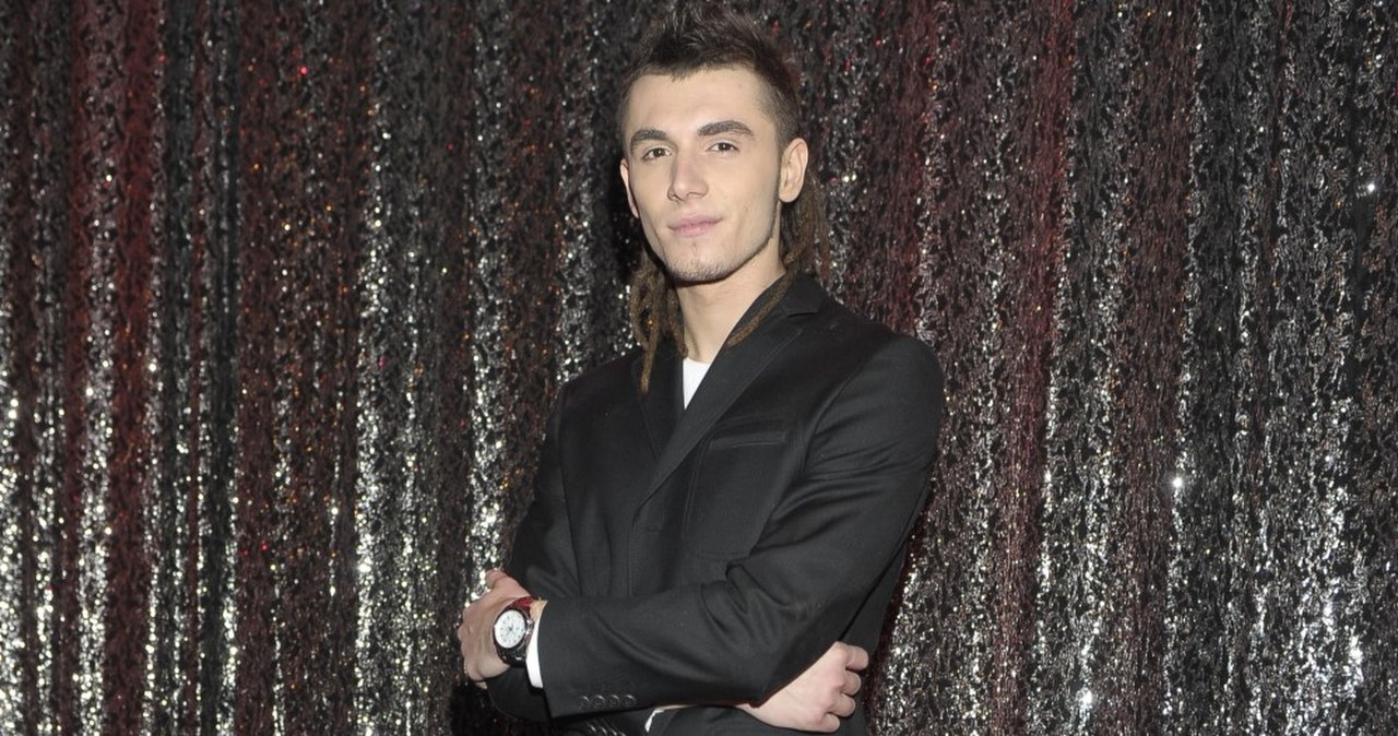 Zrobił karierę dzięki show TVN-u. Przez lata zmienił się nie do poznania