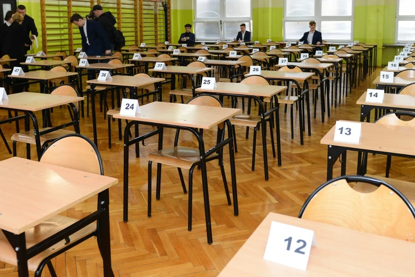 Egzamin ósmoklasisty 2026 wystartował. Na początek język polski