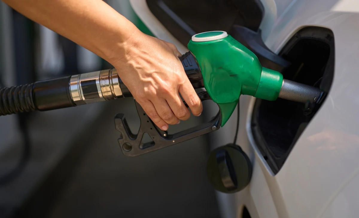 Ważne wieści dla kierowców w Polsce. W poniedziałkowym obwieszczeniu minister energii ogłosił nowe maksymalne ceny paliw, które będą obowiązywać we wtorek 12 maja.