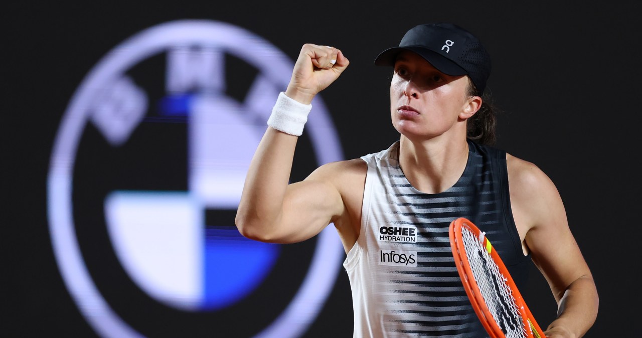 Kosmiczny tenis Świątek, Osaka ruszyła do Wiktorowskiego. Dwa sety w Rzymie