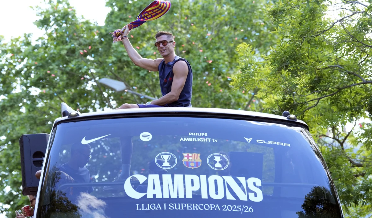 Robert Lewandowski znalazł się w kręgu zainteresowań mistrza Portugalii - FC Porto. Według doniesień portugalskich mediów, klub rozważa transfer doświadczonego napastnika, którego kontrakt z FC Barceloną wygasa już w czerwcu. Ewentualne przejście Lewandowskiego do Porto wzbudza ogromne emocje wśród kibiców i komentatorów, a sam klub już teraz może pochwalić się silną polską kolonią.