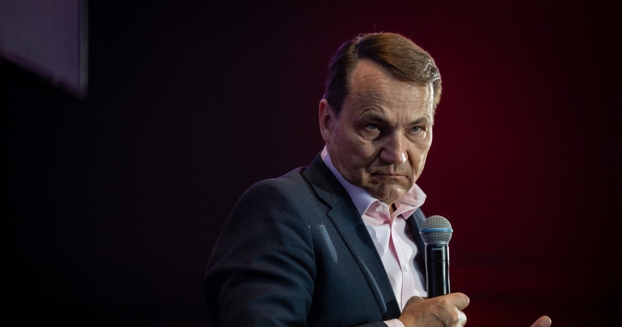 Rosja i drony. Sikorski ostrzega przed prowokacją wobec NATO
