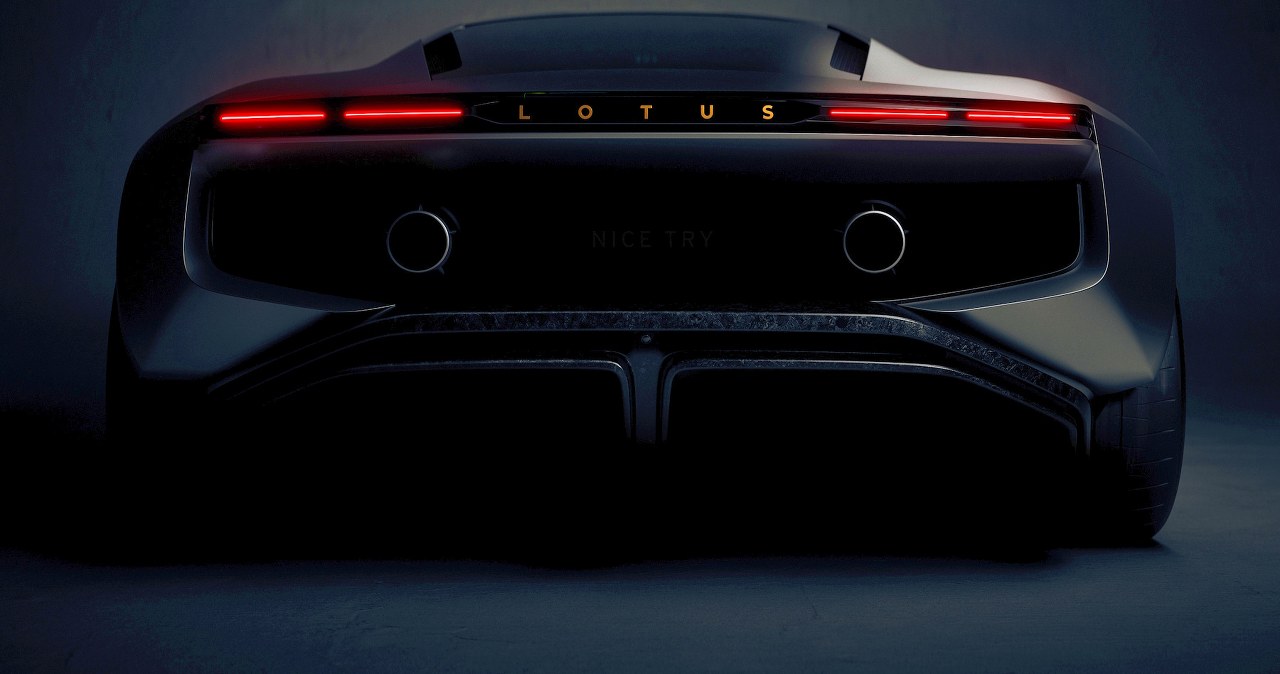 Lotus zmienia strategię. Nie chce już być producentem tylko aut elektrycznych