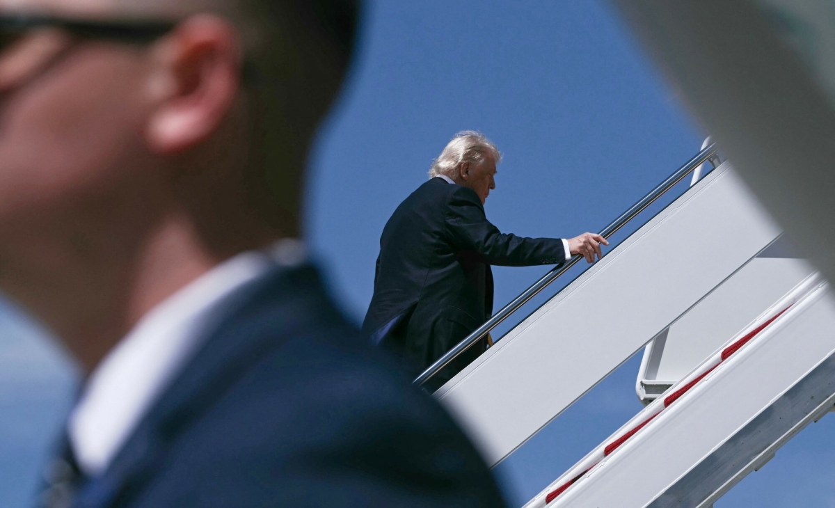 Elita na pokładzie samolotu z Trumpem. Kierunek Chiny