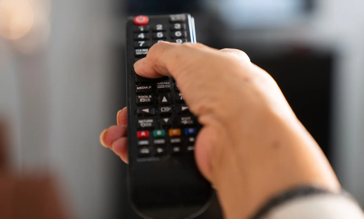 Krajowa Rada Radiofonii i Telewizji na środowym posiedzeniu przyjęła sprawozdanie roczne z działalności oraz podjęła decyzję w sprawie abonamentu radiowo-telewizyjnego. Ustalono wysokość opłaty abonamentowej w 2027 roku.
