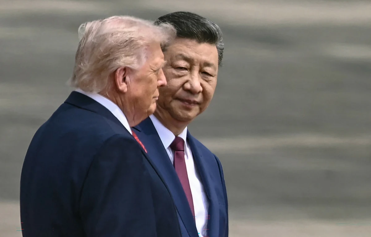 "To zaszczyt być pana przyjacielem", "mamy fantastyczną relację" - to tylko niektóre z wypowiedzi Donalda Trumpa pod adresem Xi Jinpinga. W Wielkiej Hali Ludowej w Pekinie rozpoczęło się spotkanie przywódców Stanów Zjednoczonych i Chin, podczas którego gość z Ameryki nie szczędził komplementów chińskiemu gospodarzowi.