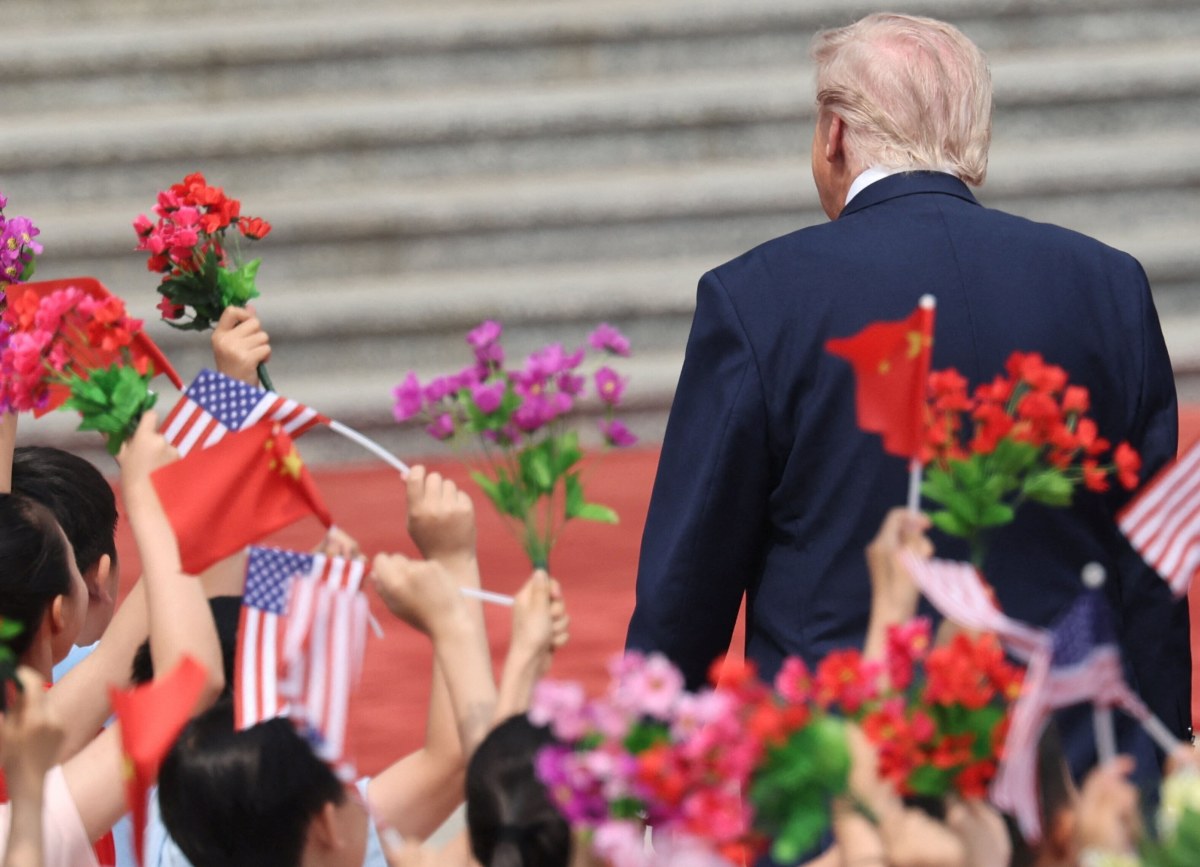 Trump w Pekinie, alarm w Pentagonie. Chiny zyskują przewagę nad USA