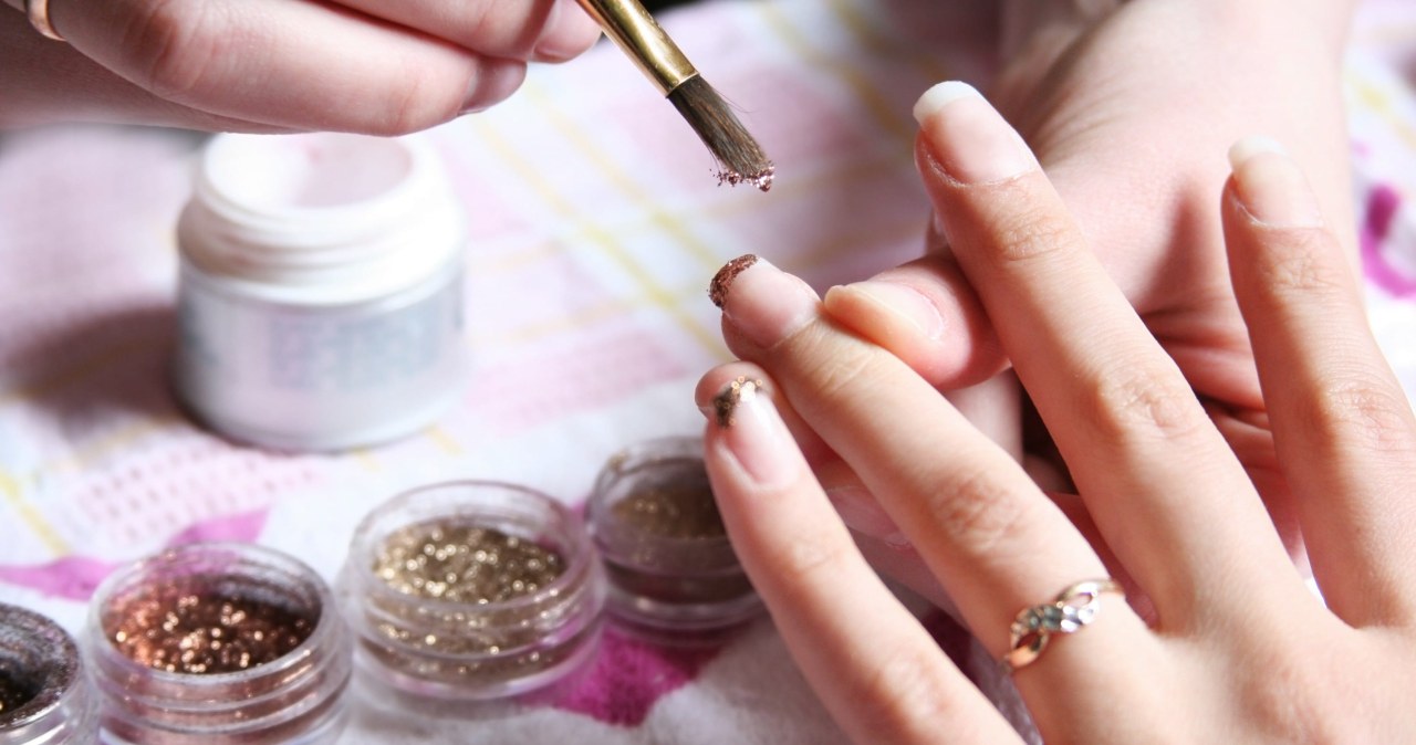 To najlepszy manicure dla krótkich paznokci. Wyglądają elegancko i modnie