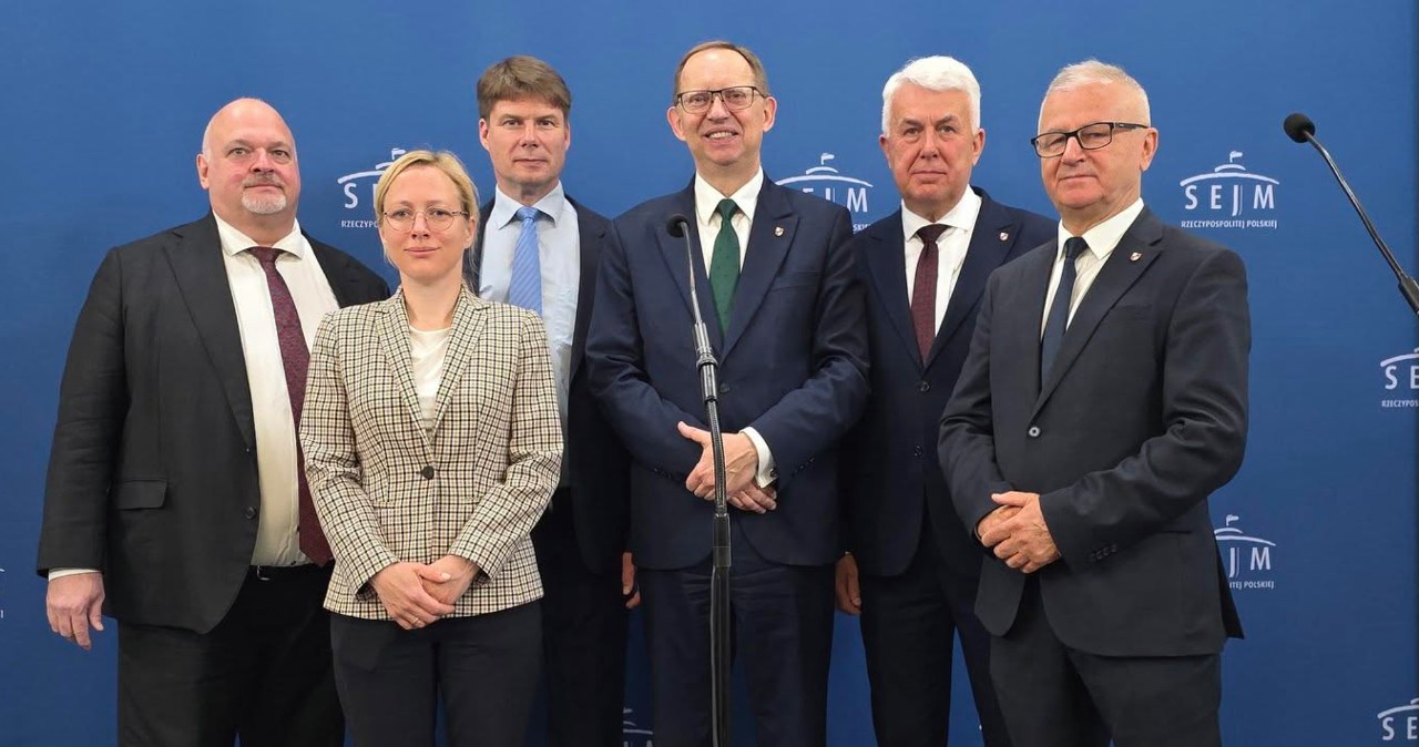 Prorosyjski polityk AfD w Sejmie. Szef MON grzmi: Oni już się nawet nie kryją Prorosyjski polityk AfD w Sejmie. Szef MON grzmi: Oni już się nawet nie kryją