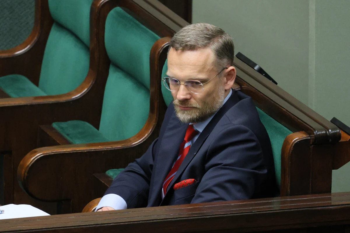 Kolejna odsłona politycznej batalii o kryptoaktywa. Sejmowa Komisja Finansów Publicznych odrzuciła w czwartek wszystkie poprawki zgłoszone w drugim czytaniu do rządowego projektu ustawy. Nad projektem wraz z poprawkami, które uzyskały negatywną opinię komisji, będzie w piątek głosował Sejm.