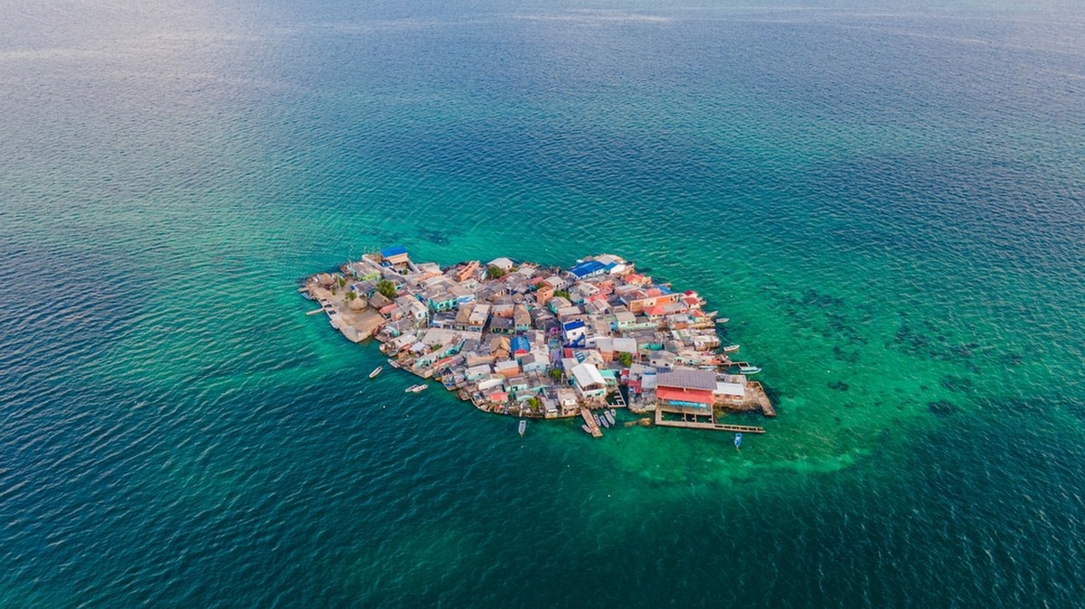 Wyspa z marzeń i odpadów. Oto Santa Cruz del Islote, gdzie liczy się każdy metr