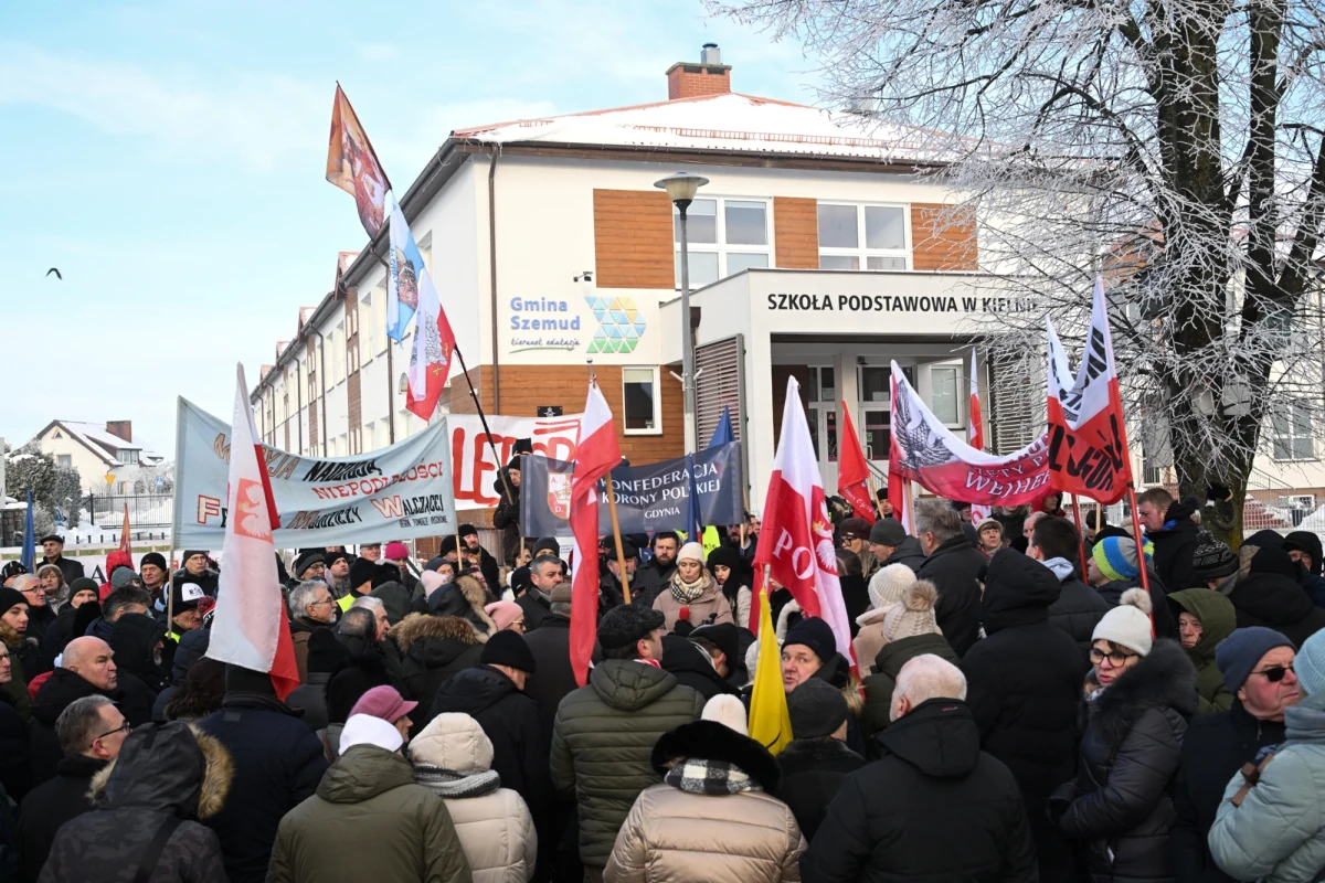 Rzecznik Dyscyplinarny dla Nauczycieli przy Wojewodzie Pomorskim umorzył postępowanie wyjaśniające wobec nauczycielki z szkoły podstawowej w Kielnie (pow. wejherowski). W grudniu 2025 r. wyrzuciła ona do kosza przedmiot w kształcie krzyża, co spotkało się z ostrą reakcją części rodziców. Jak się okazało, nie był to symbol kultu religijnego, lecz plastikowa zabawka na Halloween.