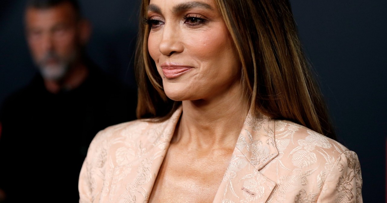 56-letnia Jennifer Lopez zaskoczyła fanów nowym wideo. "Naturalnie piękna"