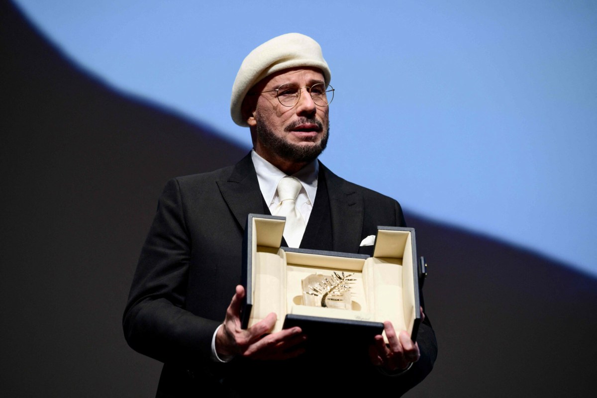 Travolta wzruszony i zaskoczony w Cannes. "To coś więcej niż Oscar"
