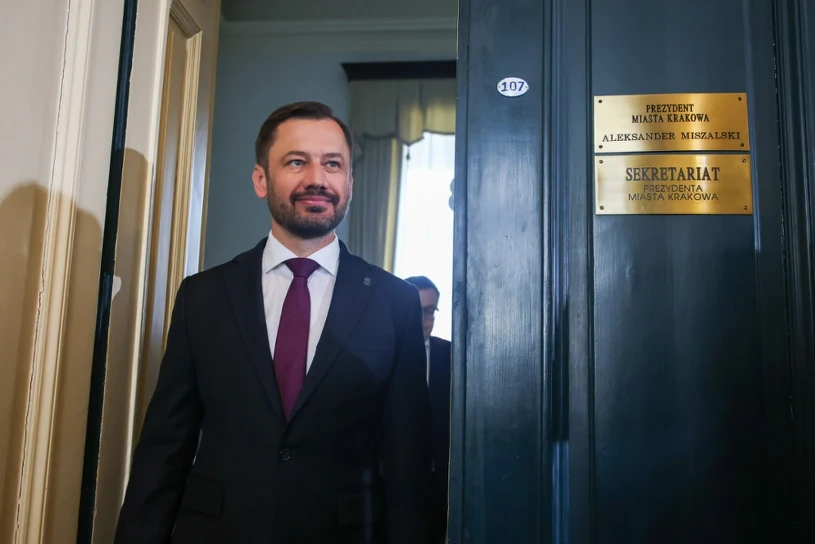 Ważą się losy prezydenta Krakowa. Interia dotarła do sondażu
