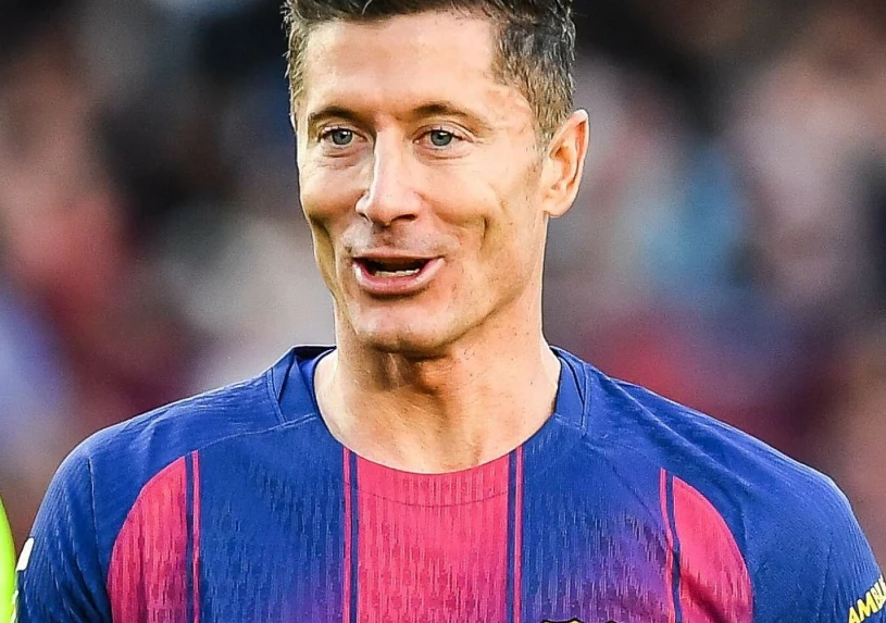 Gwiazdy na ostatnim meczu Lewandowskiego. Karpiel zaśpiewał piłkarzowi