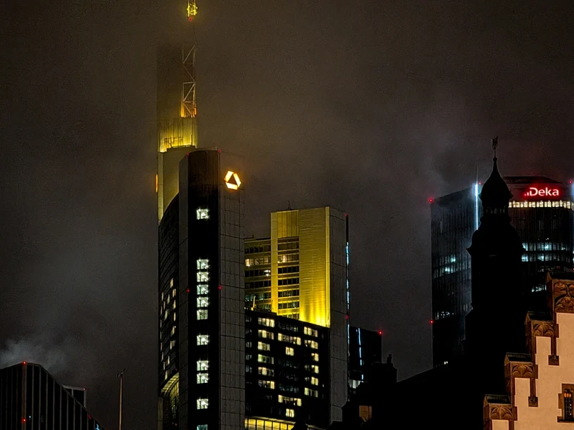 Trwa batalia o niemiecki bank. Oferta na kilkadziesiąt mld euro odrzucona