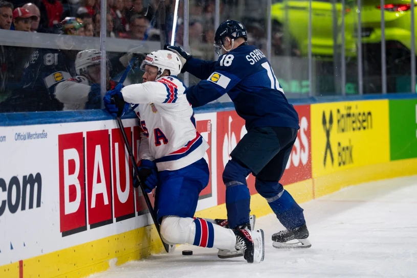 Klęska obrońców tytułu w MŚ. Niesamowite 20 minut Kanady i popis Crosby'ego