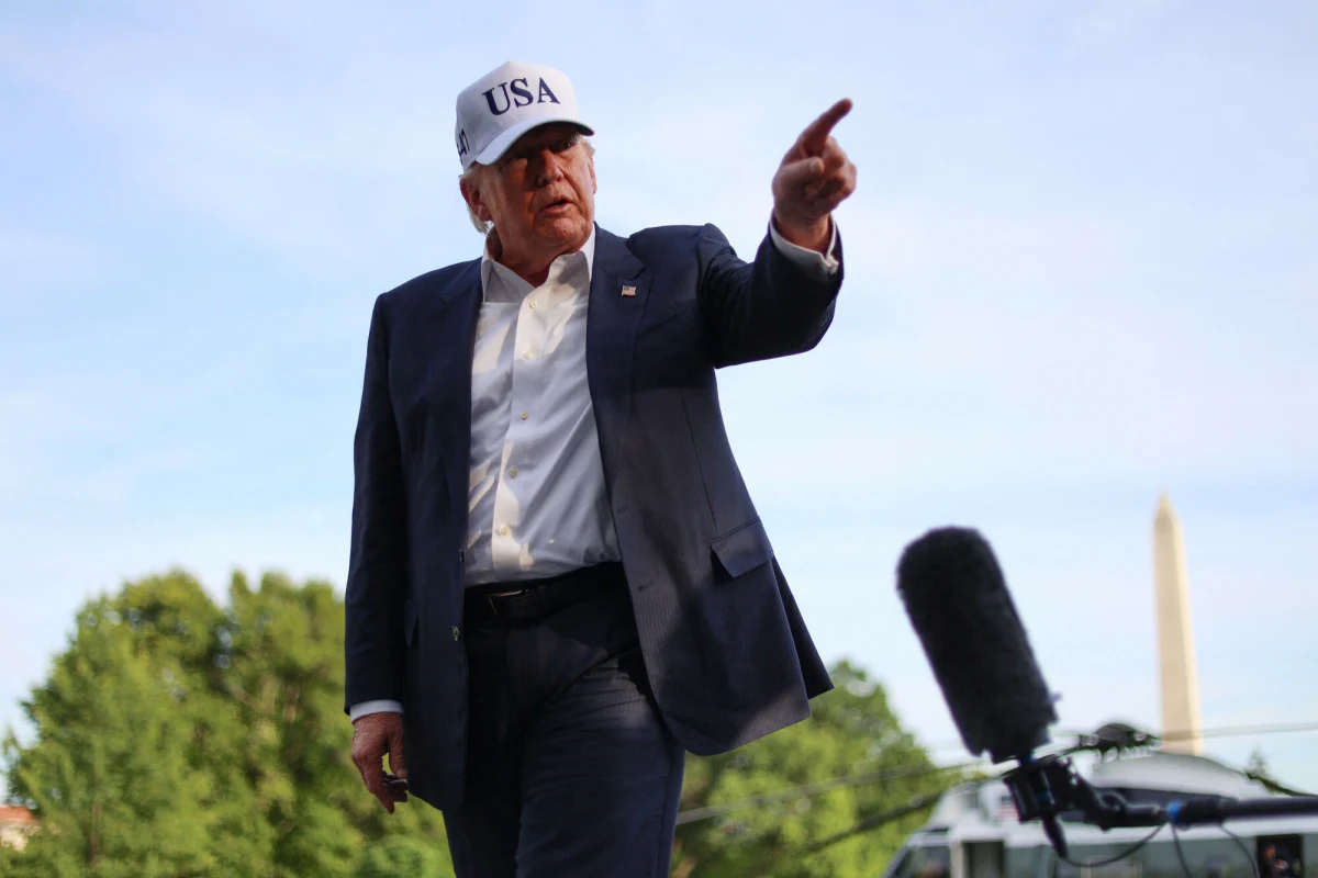 Donald Trump poinformował, że na prośbę przywódców Arabii Saudyjskiej, Kataru i Zjednoczonych Emiratów Arabskich wstrzymał się z planowanym na wtorek atakiem na Iran. Prezydent USA jednocześnie zagroził, że zaatakuje, jeśli nie dojdzie do porozumienia z Teheranem.
