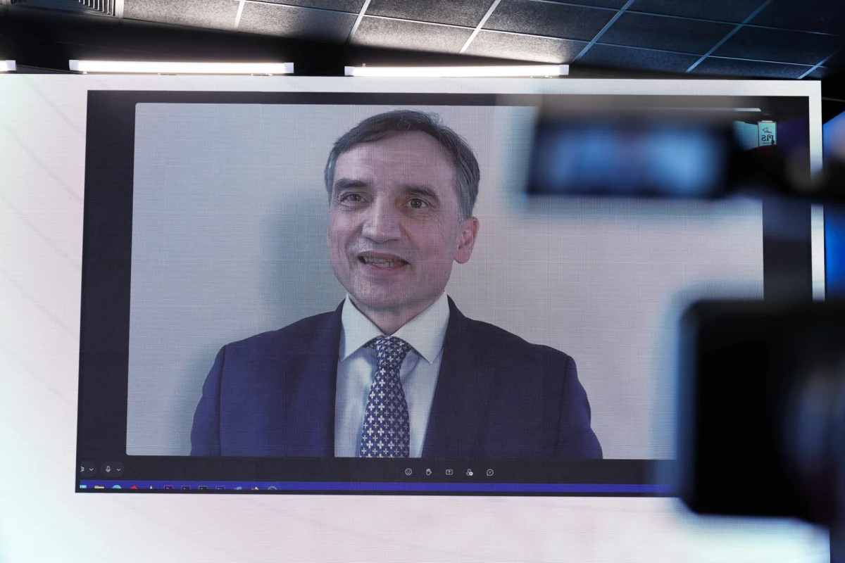 ​Zastępca sekretarza stanu USA Christopher Landau wydał polecenie, by umożliwić byłemu ministrowi sprawiedliwości Zbigniewowi Ziobrze wjazd do Stanów Zjednoczonych - podała w poniedziałek agencja Reutera, powołując się na źrodła zaznajomione z tematem.