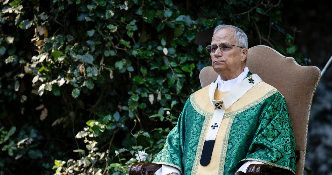 Papież Leon XIV zmienia decyzję Franciszka. Wraca do tradycji