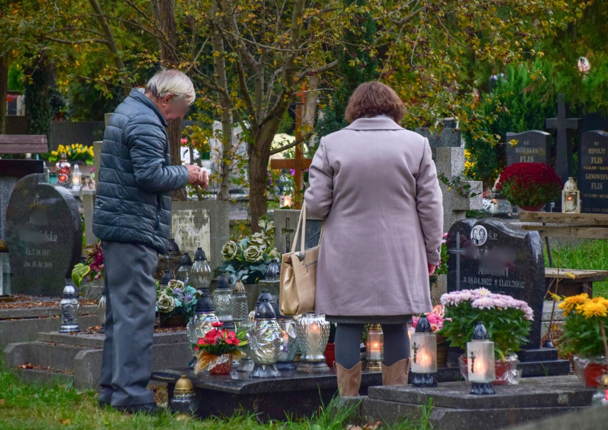 Opłaty na cmentarzu wzrosły o ponad 200 proc. "Zdzierstwo"