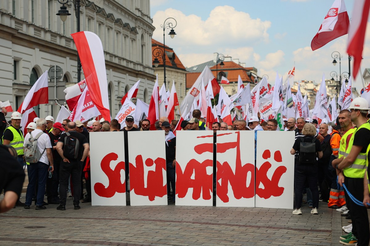 Chcą referendum jak Nawrocki. Wielka demonstracja w Warszawie